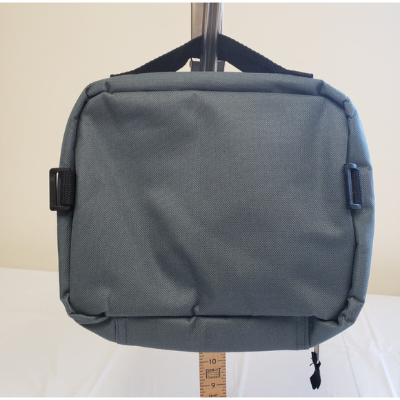 Pokémon Lunch Box Bag Soft 2016 Zippered Pikachu Blastoise Charizard Venusaur - Picture 2 of 6